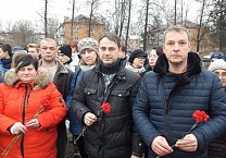 Алексинские коммунисты приняли участие в городских мероприятиях, посвященных 78-ой годовщине освобождения г. Алексина от немецко-фашистских захватчиков!