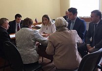 Олег Лебедев провёл приём избирателей в городе Донском