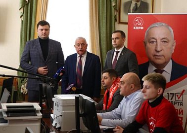 «Нам чужого не надо, но и своего не отдадим!» Кандидат в Президенты РФ Н.М. Харитонов встретился в Москве с группой контроля за ходом голосования «Красный контроль»