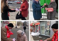 В Тульской области коммунисты наращивают агитационные рейды за кандидата в президенты от КПРФ Н.М. Харитонова В Тульской области коммунисты наращивают агитационные рейды за кандидата в президенты от КПРФ Н.М. Харитонова