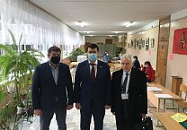Олег Лебедев вместе с юристом объезжает проблемные избирательные участки во Владимирской области