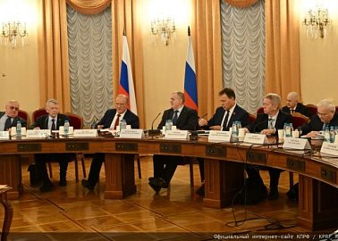 Г.А. Зюганов на «круглом столе» в Госдуме: Мы уделяли и уделяем особое внимание передовым технологиям!