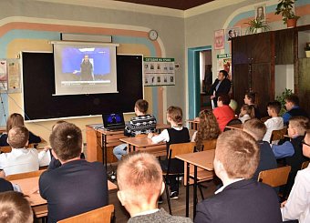 Тульский обком КПРФ организовал для кимовских школьников телемост со знаменитым полярником Виктором Боярским