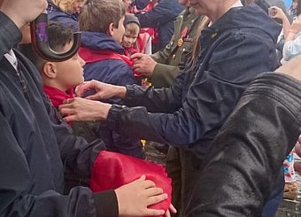 Юных туляков приняли в пионеры на Красной площади