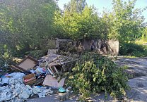 Команда КПРФ Донского провела рейд по мусорным контейнерным площадкам города Команда КПРФ Донского провела рейд по мусорным контейнерным площадкам города