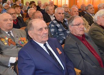 Тульский обком КПРФ провел чествование детей войны с презентацией книги.