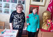 Коммунистам Узловой вручены памятные медали Коммунистам Узловой вручены памятные медали
