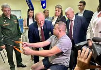 Руководитель фракции КПРФ в Тульской областной Думе Алексей Лебедев и его заместитель по фракции Светлана Белоус поздравили с Медовым Спасом военнослужащих, которые проходят лечение в Филиале № 2 ФГБУ «НМИЦ ВМТ им. А.А. Вишневского» Минобороны России Руководитель фракции КПРФ в Тульской областной Думе Алексей Лебедев и его заместитель по фракции Светлана Белоус поздравили с Медовым Спасом военнослужащих, которые проходят лечение в Филиале № 2 ФГБУ «НМИЦ ВМТ им. А.А. Вишневского» Минобороны России