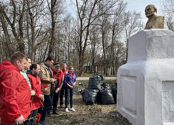 Тульские коммунисты проводят ленинские субботники по всему региону Тульские коммунисты проводят ленинские субботники по всему региону