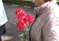 Ефремовские коммунисты почтили память Анатолия Клесарева Ефремовские коммунисты почтили память Анатолия Клесарева