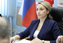 Светлана Белоус провела заседание комитета Тульской областной Думы Светлана Белоус провела заседание комитета Тульской областной Думы
