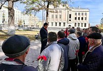 Тульские коммунисты почтили память защитников Советской власти