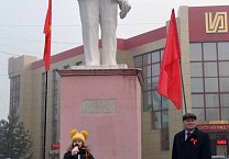 В Новомосковске прошел митинг в честь Великого Октября