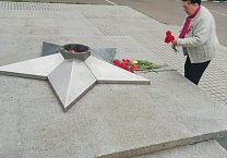 В Тульской области члены КПРФ почтили память героев Великой Отечественной войны в день 75-летия Великой Победы!