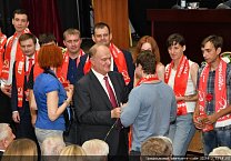 Геннадий Зюганов вручил Татьяне Косаревой высший партийный орден КПРФ "Партийная доблесть" Геннадий Зюганов вручил Татьяне Косаревой высший партийный орден КПРФ "Партийная доблесть"