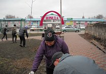Субботник в Веневе по советской традиции 