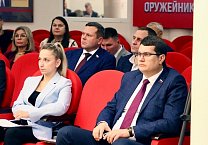 Депутаты фракции КПРФ Алексей Лебедев и Светлана Белоус приняли участие в заключительном 18-м заседании Тульской областной Думы Депутаты фракции КПРФ Алексей Лебедев и Светлана Белоус приняли участие в заключительном 18-м заседании Тульской областной Думы