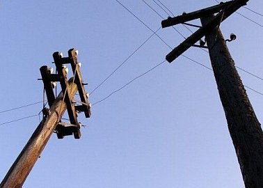 Старые опоры ЛЭП заменят благодаря вмешательству депутата-коммуниста
