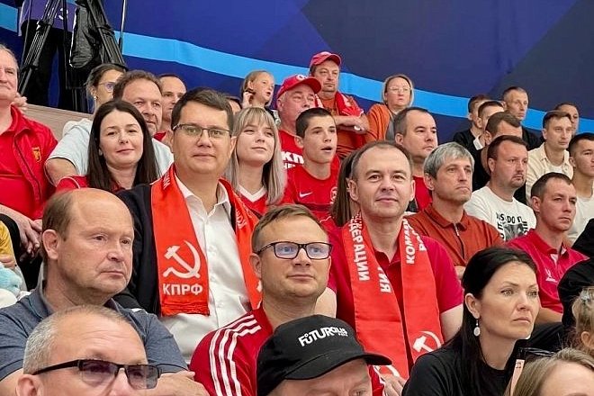 Тульские коммунисты поддержали партийную команду МФК КПРФ по футзалу в матче за суперкубок, который состоялся в Туле