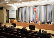 Парламентское большинство в Тульской областной Думе отклонило законопроект по запрету продажи энергетиков несовершеннолетним, внесенный фракцией КПРФ