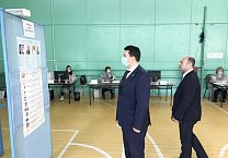 Олег Лебедев продолжил объезд избирательных участков в Рязанской области.