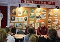 Ветераны комсомола – школьникам