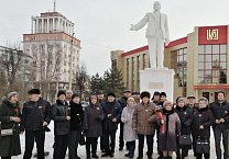 Тульские коммунисты почтили память В.И. Ленина Тульские коммунисты почтили память В.И. Ленина