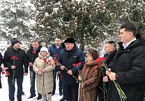 Коммунисты Тульской области почтили память народного Губернатора Тульской области В.А. Стародубцева