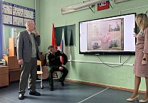 Коммунисты Донского местного отделения КПРФ проводят патриотические уроки в школах города Коммунисты Донского местного отделения КПРФ проводят патриотические уроки в школах города