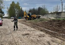 Коммунисты Алексина выступили инициаторами весеннего преображения дворовых территорий Коммунисты Алексина выступили инициаторами весеннего преображения дворовых территорий