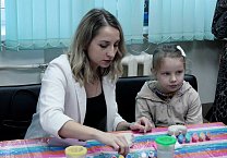 Депутаты-коммунисты приняли участие в новогоднем празднике в детской областной больнице Депутаты-коммунисты приняли участие в новогоднем празднике в детской областной больнице