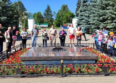 Коммунисты Ефремовского ГК КПРФ 22 июня почтили память погибших в Великой Отечественной войне