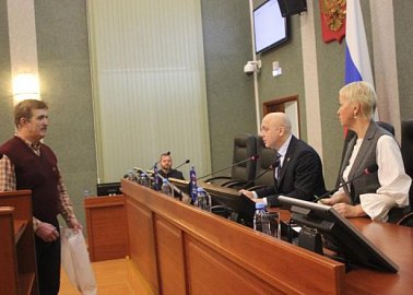 "Ипользуйте по назначению". Ветеран из Карелии возвратил "прибавку" к пенсии двумя рулонами туалетной бумаги