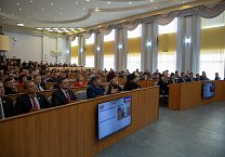 Глава Хакасии коммунист Валентин Коновалов вступил в должность и начал формирование правительства народного доверия и созидания Глава Хакасии коммунист Валентин Коновалов вступил в должность и начал формирование правительства народного доверия и созидания