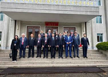 Делегация КПРФ находится с официальным визитом в КНДР по случаю 80-летия основания Трудовой партии Кореи