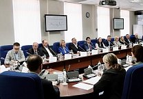 Депутаты фракции КПРФ приняли участие в рабочей встрече депутатов и представителей тульского отделения Банка России Депутаты фракции КПРФ приняли участие в рабочей встрече депутатов и представителей тульского отделения Банка России