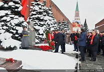 В Москве прошла торжественная акция, посвященная 143-й годовщине со Дня рождения И.В. Сталина В Москве прошла торжественная акция, посвященная 143-й годовщине со Дня рождения И.В. Сталина