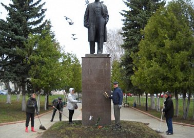 Веневский райком КПРФ продолжил серию Ленинских коммунистических субботников в Тульском регионе