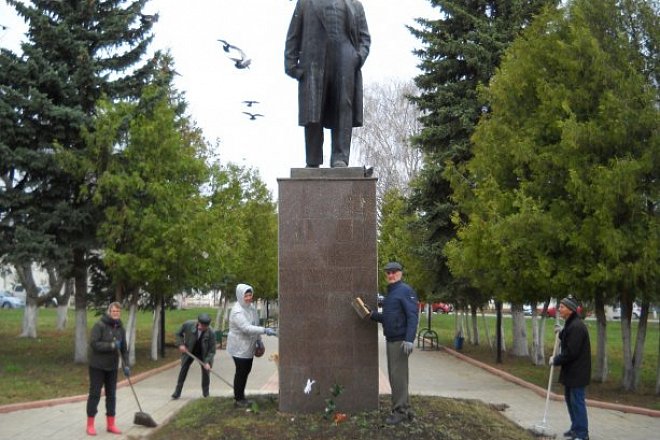Веневский райком КПРФ продолжил серию Ленинских коммунистических субботников в Тульском регионе