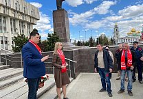 Тульский обком партии отметил День рождения В.И. Ленина массовыми возложениями и субботниками по всему региону