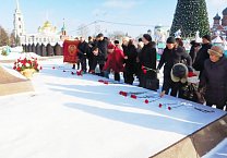 Тульские коммунисты почтили память Владимира Ильича Ленина Тульские коммунисты почтили память Владимира Ильича Ленина