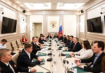 Заместитель председателя Молодёжного парламента при Тульской областной Думе Максим Дронов совместно с членами Молодёжного парламента посетил Совет Федерации Федерального Собрания Российской Федерации Заместитель председателя Молодёжного парламента при Тульской областной Думе Максим Дронов совместно с членами Молодёжного парламента посетил Совет Федерации Федерального Собрания Российской Федерации