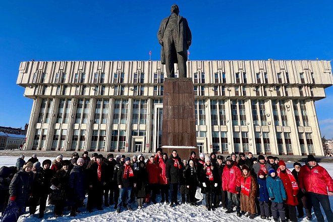 Тульские коммунисты почтили память В.И. Ленина
