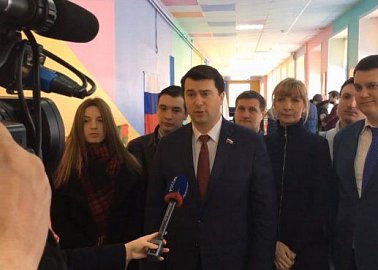 Олег Лебедев голосует на выборах Президента