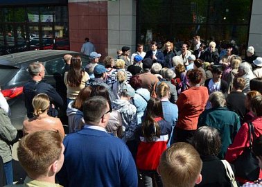 Лидер Тульских коммунистов Олег Лебедев продолжает проводить массовые встречи с жителями Тульской области.