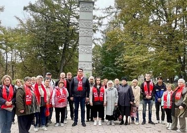 Тульские коммунисты почтили память защитников Советской власти