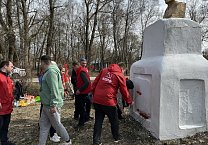 Тульские коммунисты проводят ленинские субботники по всему региону. Тульские коммунисты проводят ленинские субботники по всему региону.