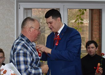 На круглом столе в Туле, посвященном годовщине Великого Октября, выступили Николай Арефьев и Сергей Удальцов