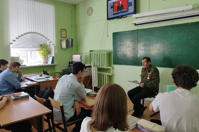 В школах Тулы прошли очередные Ленинские уроки