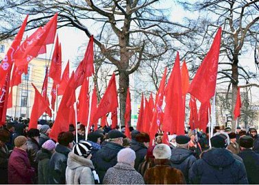 Тульский обком провёл массовый митинг в честь 100-летия Красной Армии 